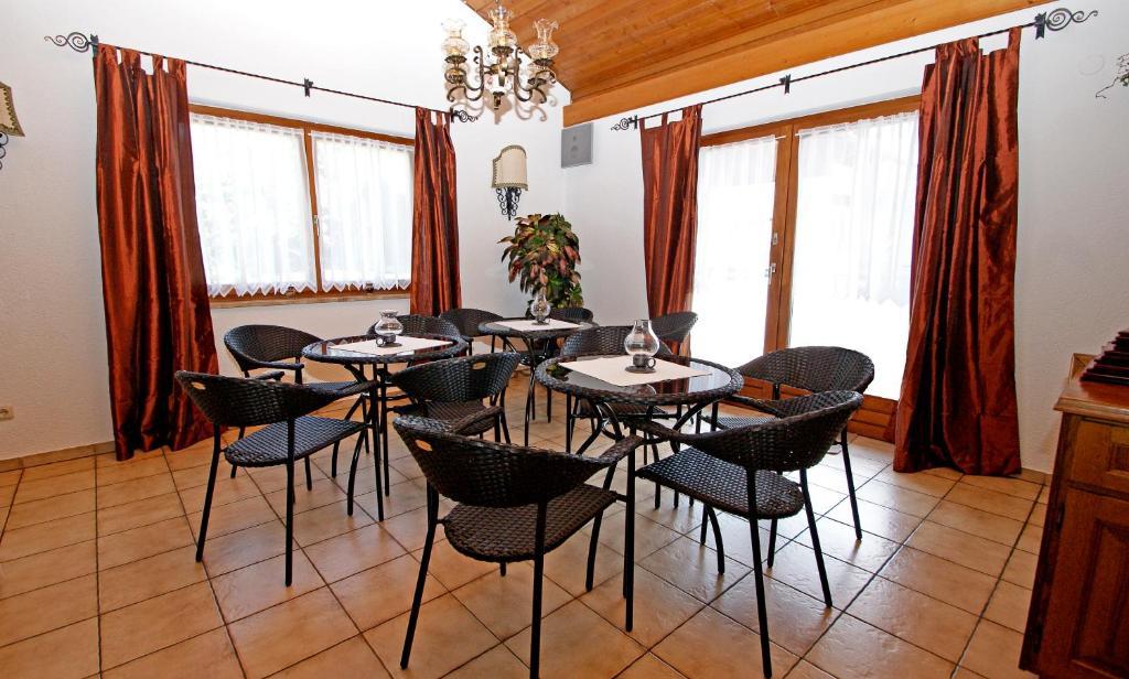 Hotel Alpenblick Schruns ภายนอก รูปภาพ