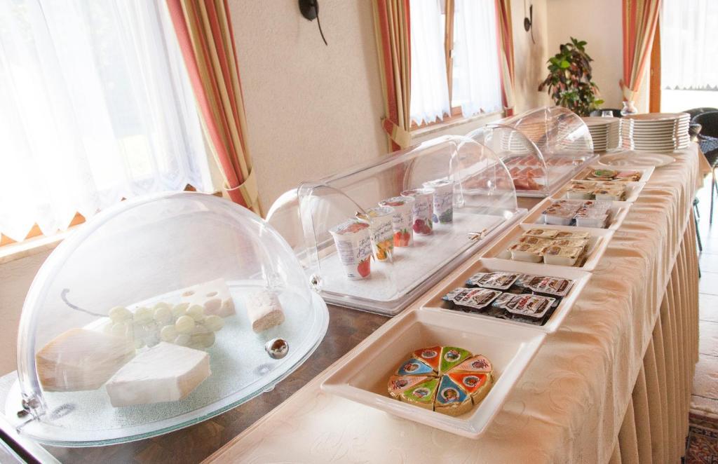 Hotel Alpenblick Schruns ภายนอก รูปภาพ